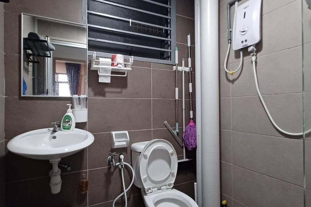 Homestay Arc Cozyhome Austin Hills 4-5Pax Джохор Бахру Екстериор снимка