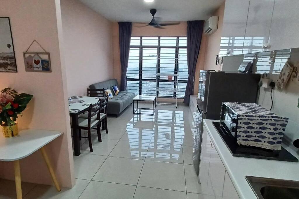 Homestay Arc Cozyhome Austin Hills 4-5Pax Джохор Бахру Екстериор снимка